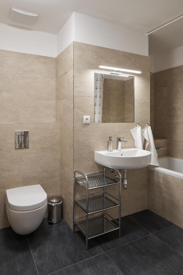 Ferienwohnung Lucni Apartman Rozmarina Černý Důl Exterior foto